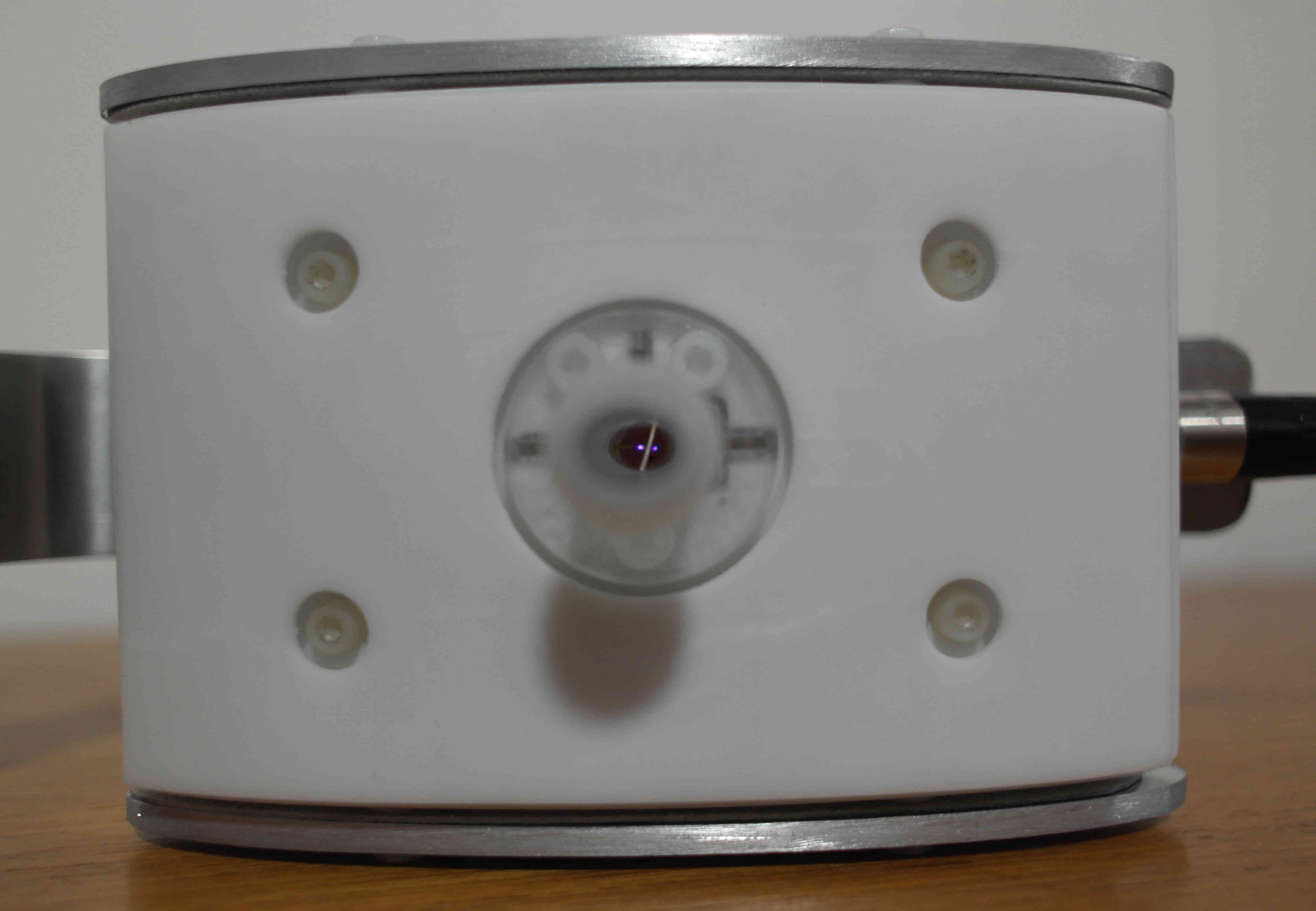 massless headphones earpiece